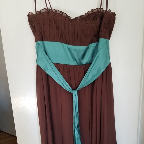 Dress - Picture 2 of 2